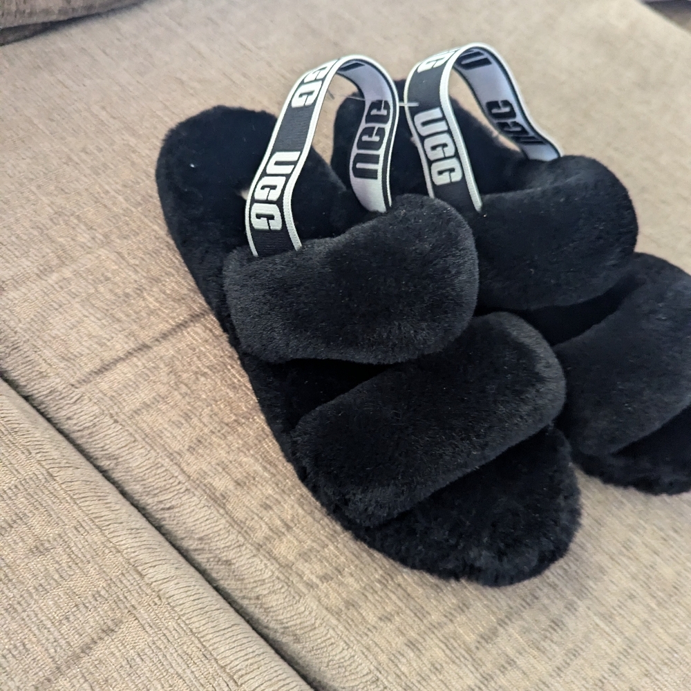 New! Ugg slippers. - Picture 2 of 4